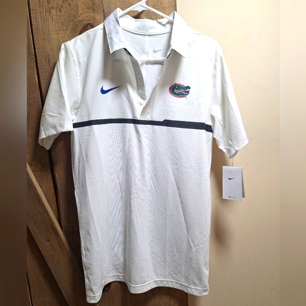A Nike official Florida Gators short sleeve polo shirt in a men's small. NWT